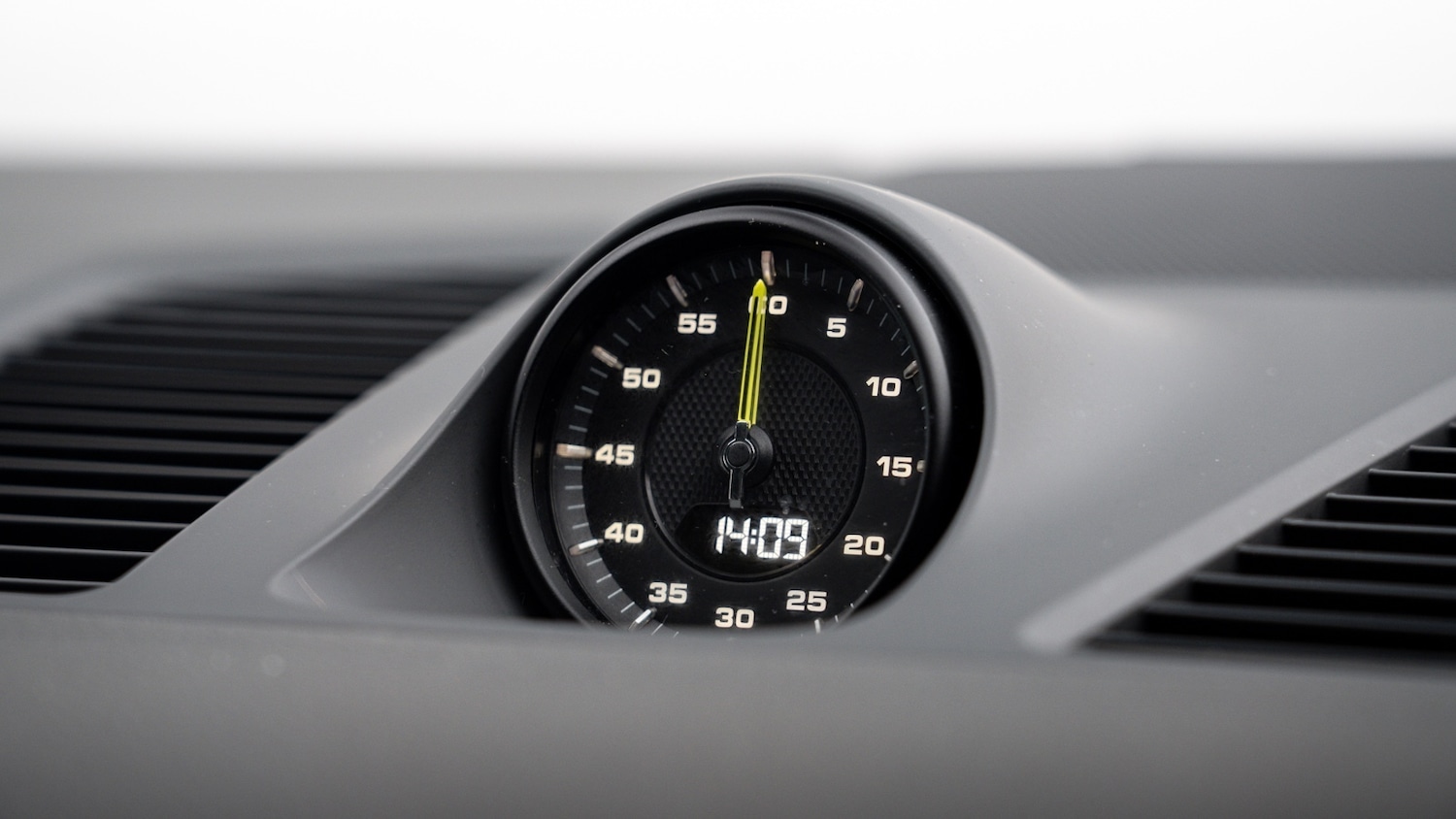 Used Porsche Cayenne 2023 for sale - 77036006: Photo 30