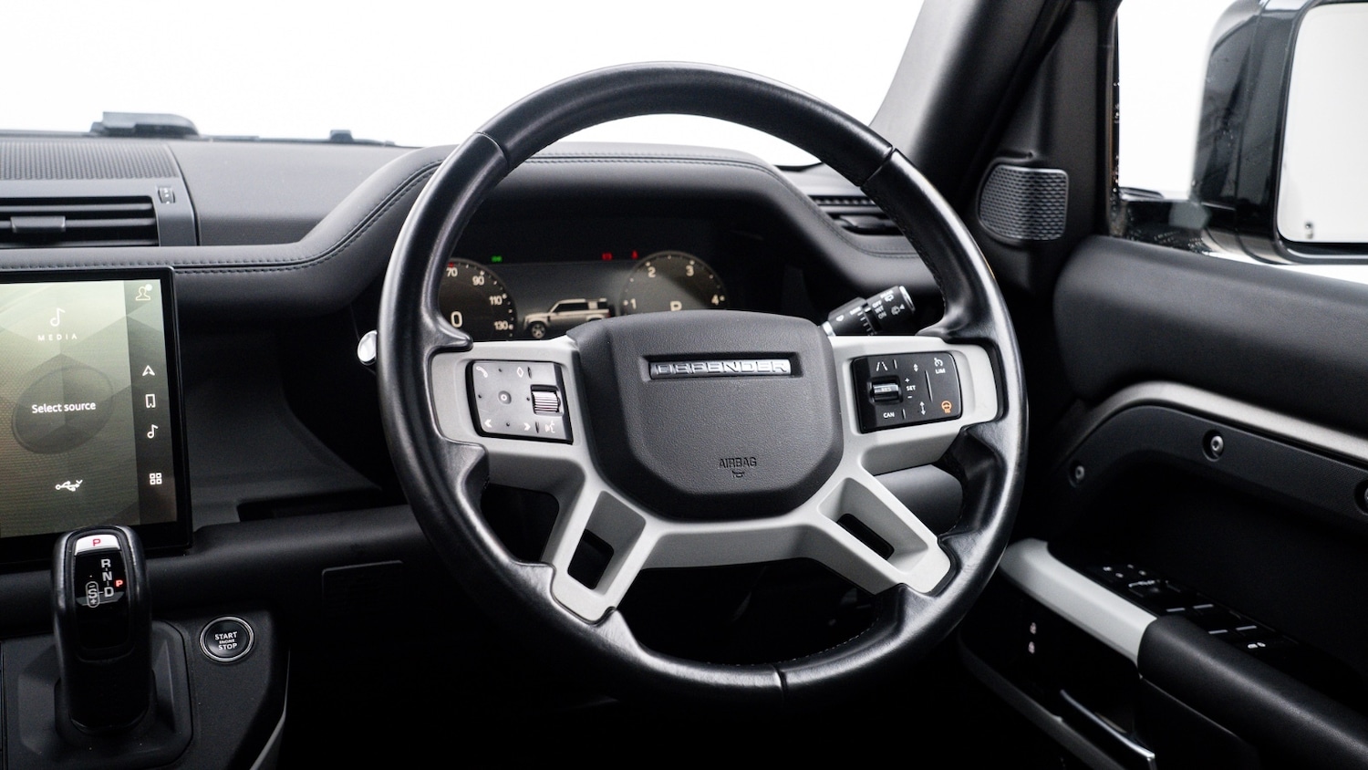 Used Land Rover Defender 2023 for sale - 76948514: Photo 13