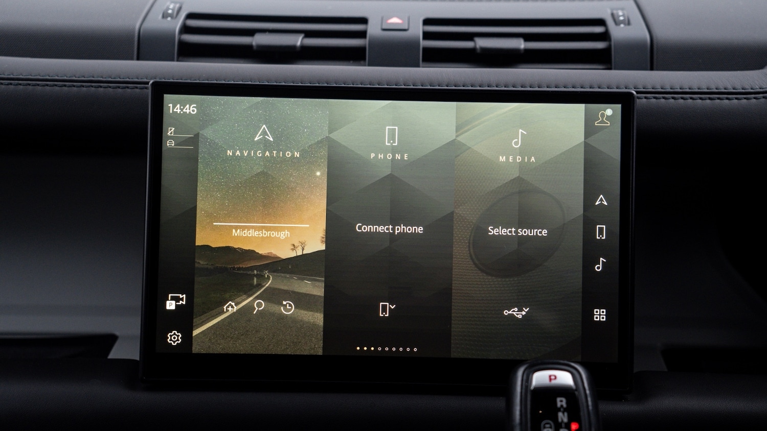 Used Land Rover Defender 2023 for sale - 76948514: Photo 16