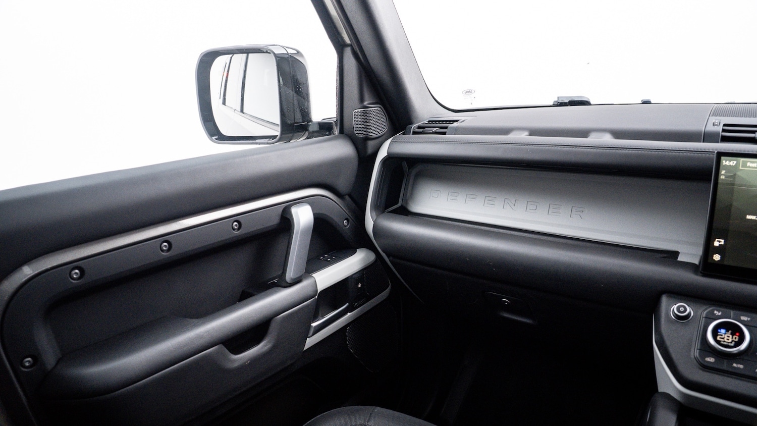 Used Land Rover Defender 2023 for sale - 76948514: Photo 22