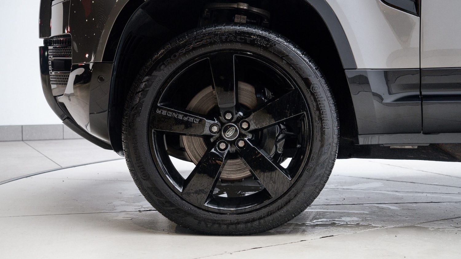 Used Land Rover Defender 2023 for sale - 76948514: Photo 33