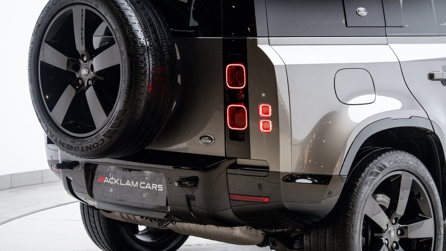 Used Land Rover Defender 2023 for sale - 76948514: Photo 38