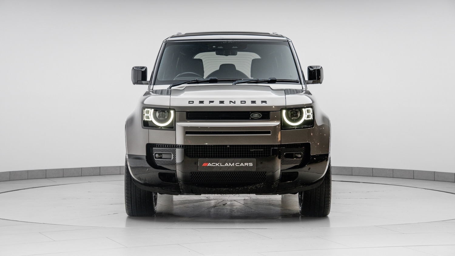 Used Land Rover Defender 2023 for sale - 76948514: Photo 4