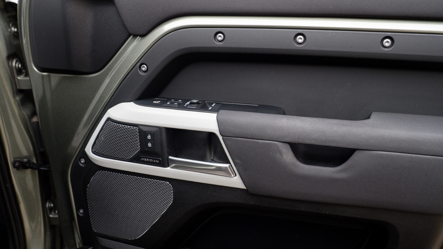 Used Land Rover Defender 2022 for sale - 77063435: Photo 21