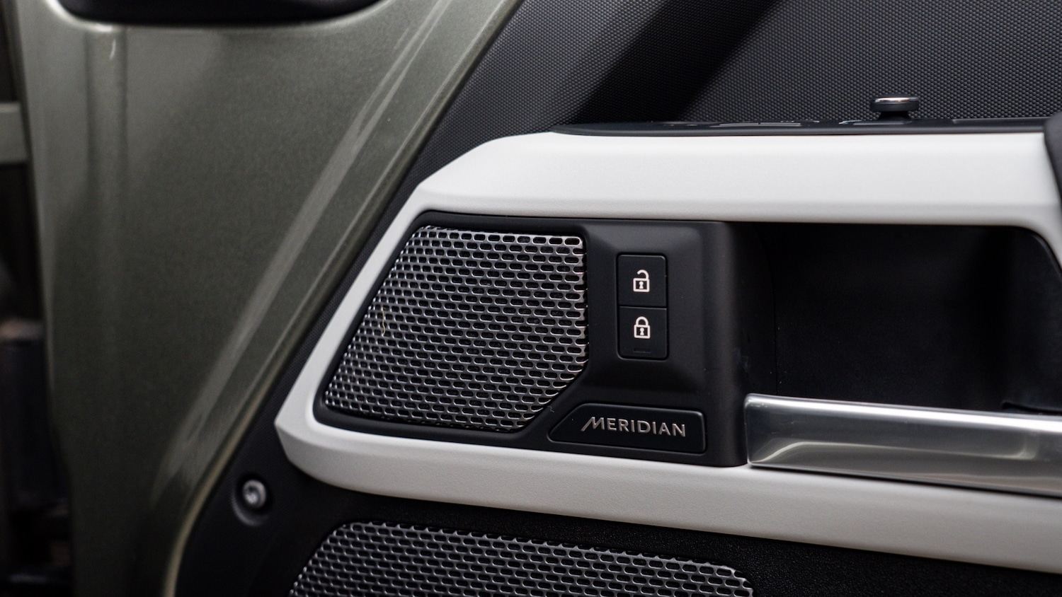 Used Land Rover Defender 2022 for sale - 77063435: Photo 22