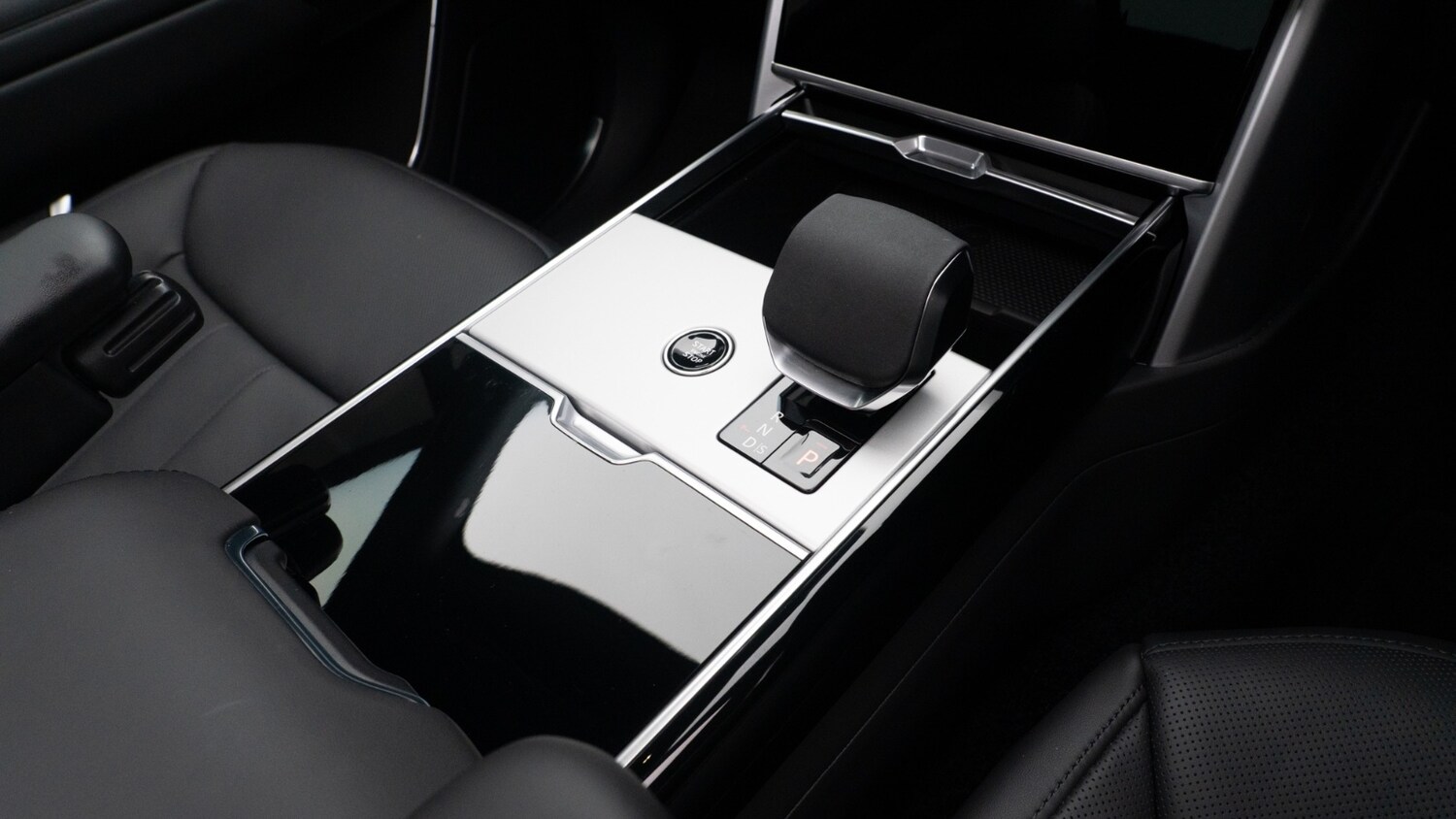 Used Land Rover Range Rover 2025 for sale - 77653073: Photo 17