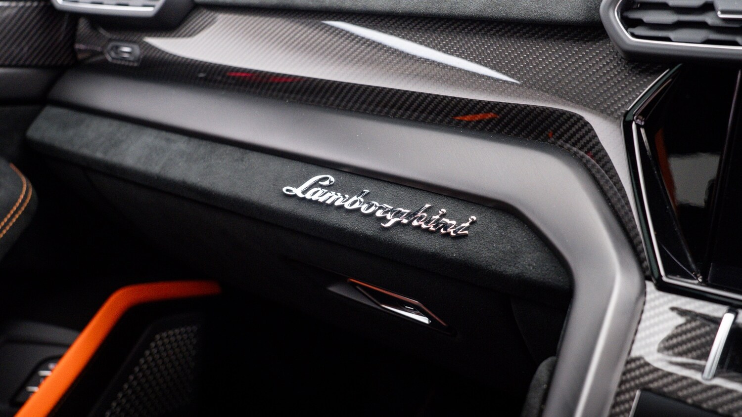 Used Lamborghini Urus 2024 for sale - 76954291: Photo 17