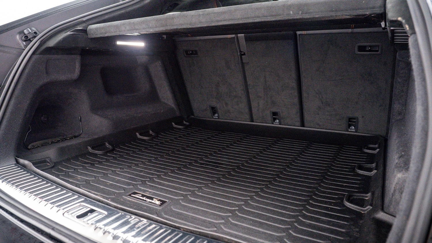 Used Lamborghini Urus 2024 for sale - 76954291: Photo 51