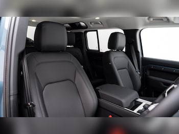 Used Land Rover Defender 2026 for sale - 77927395: Photo