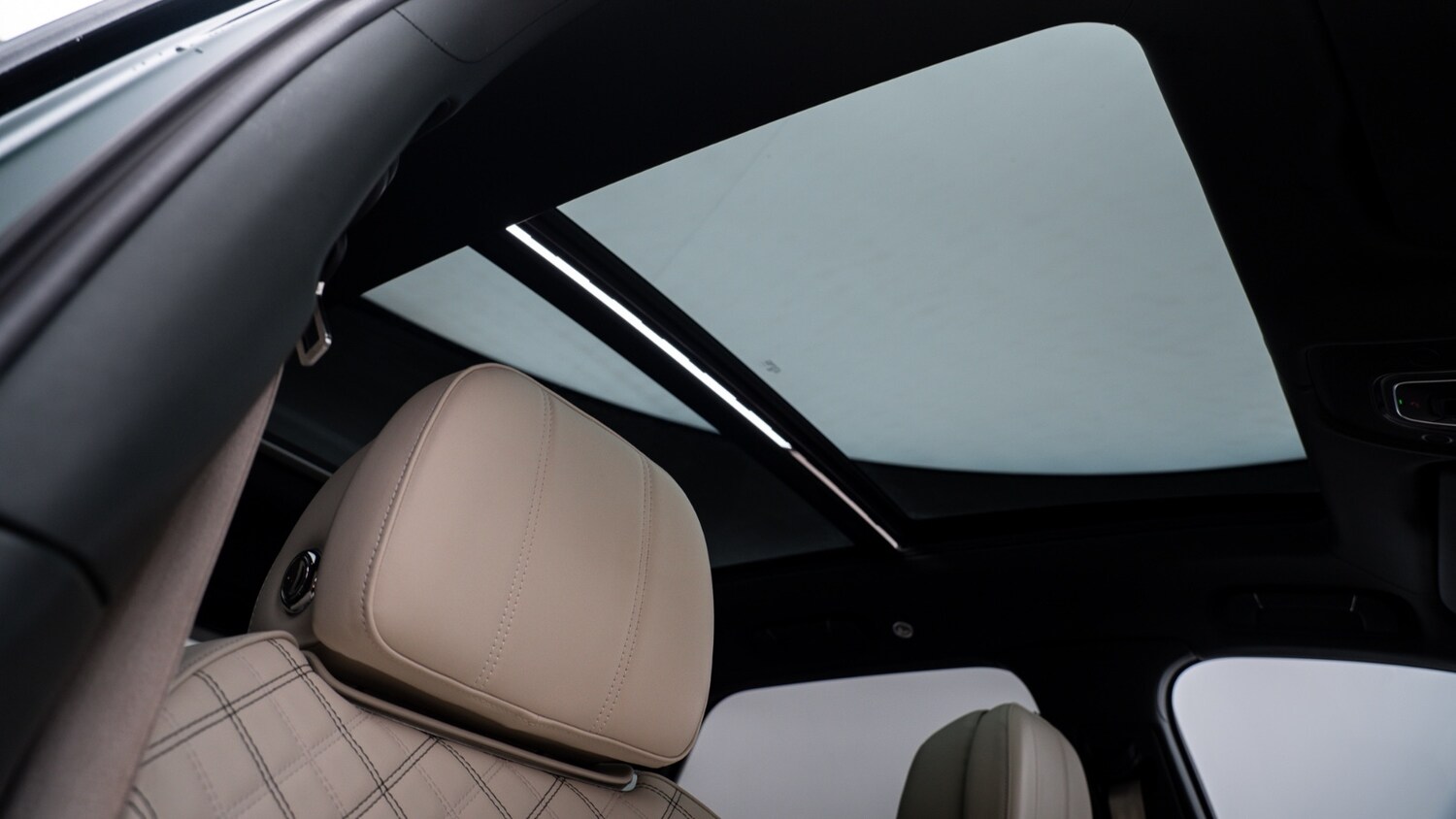 Used Bentley Bentayga 2022 for sale - 77232084: Photo 31