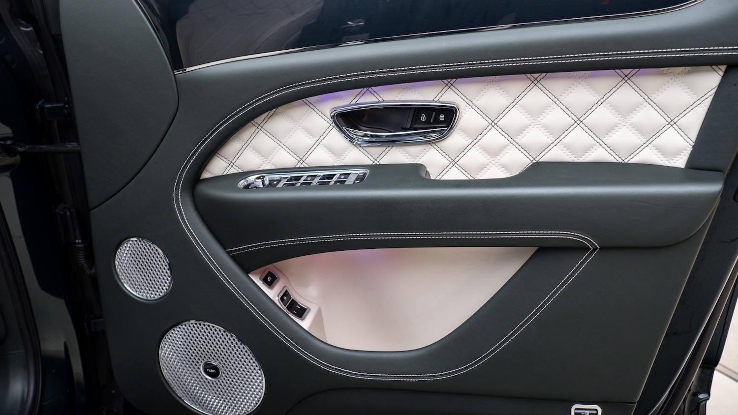 Used Bentley Bentayga 2022 for sale - 77232084: Photo 33