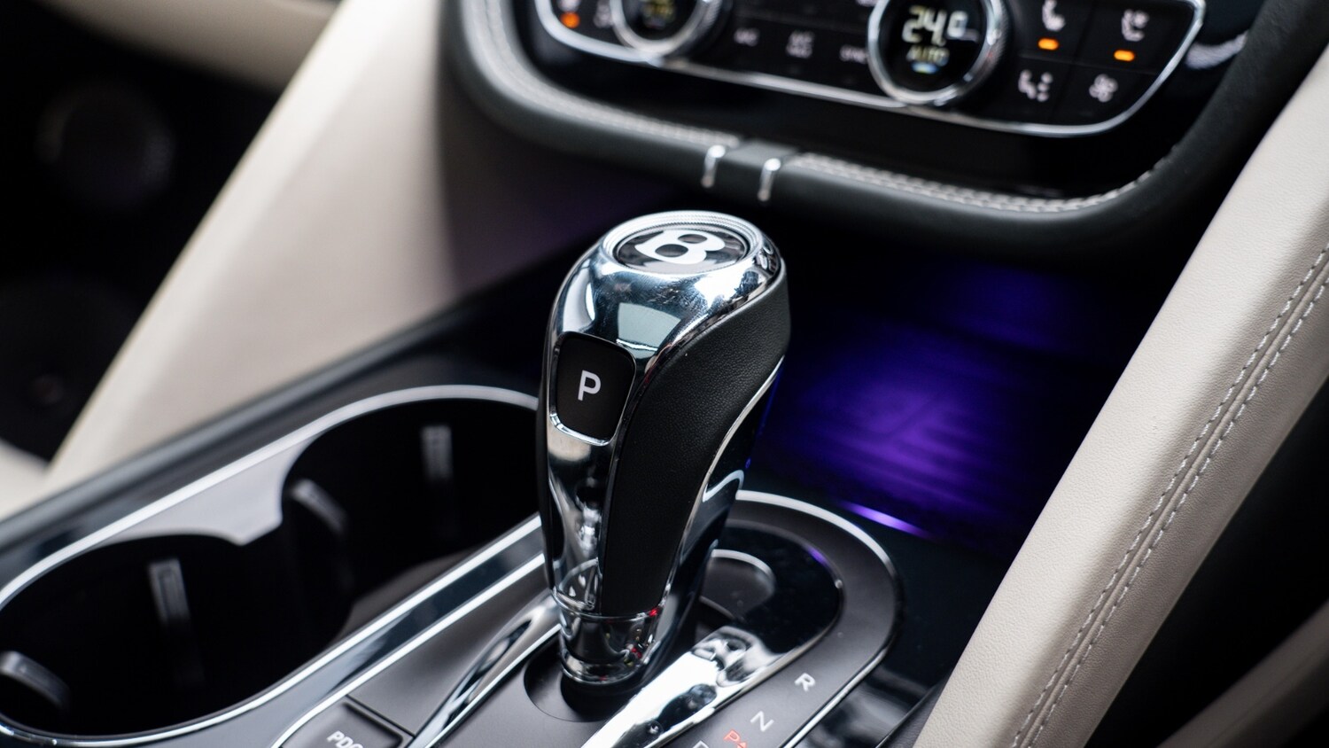 Used Bentley Bentayga 2022 for sale - 77232084: Photo 43