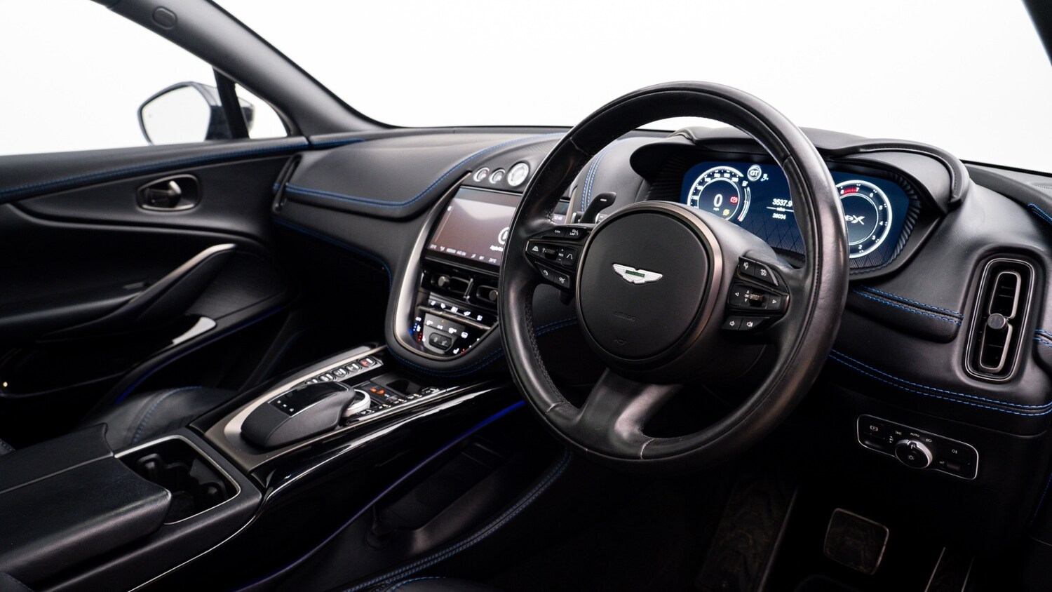 Used Aston Martin DBX 2022 for sale - 77570075: Photo 23