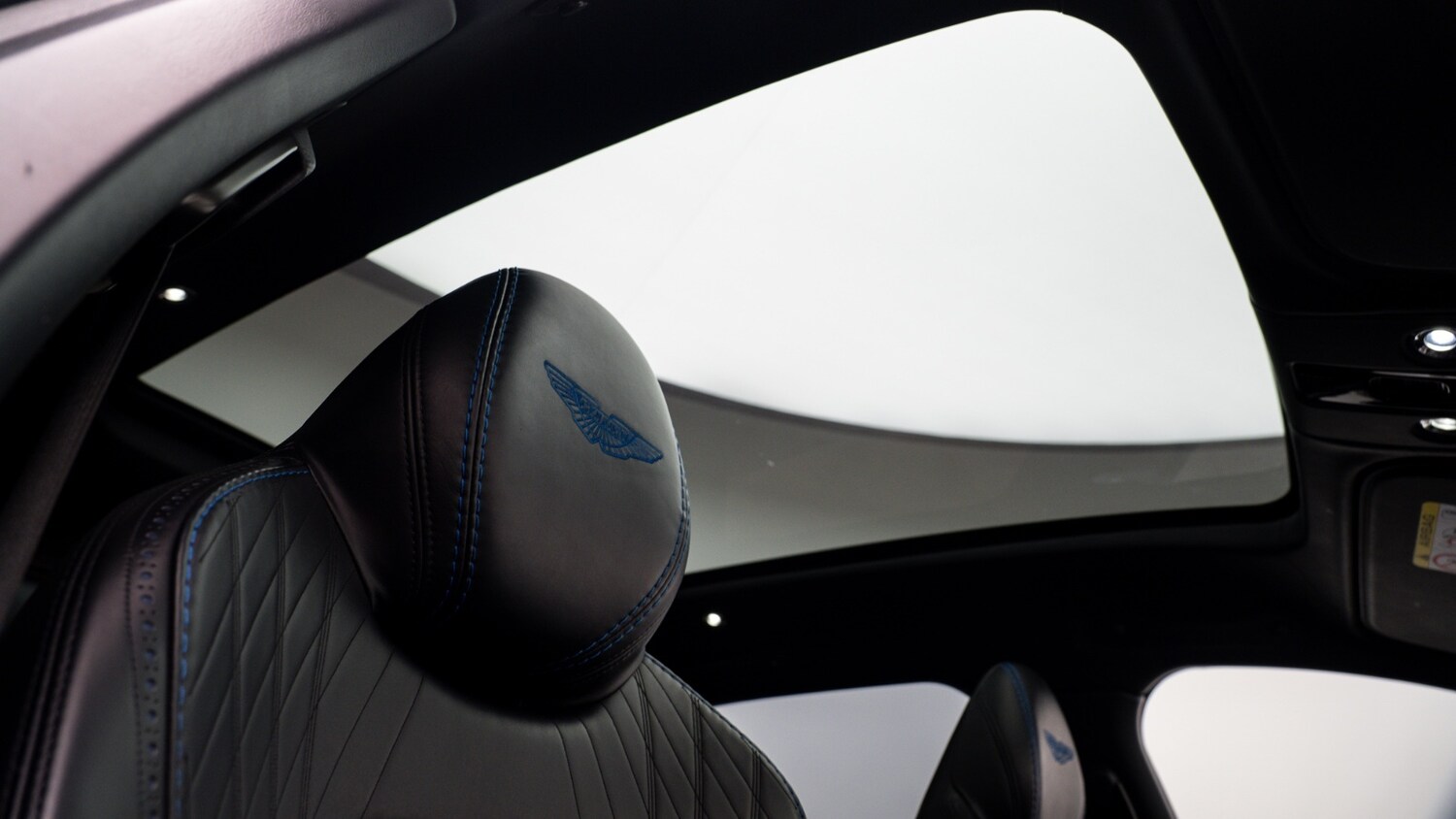 Used Aston Martin DBX 2022 for sale - 77570075: Photo 24