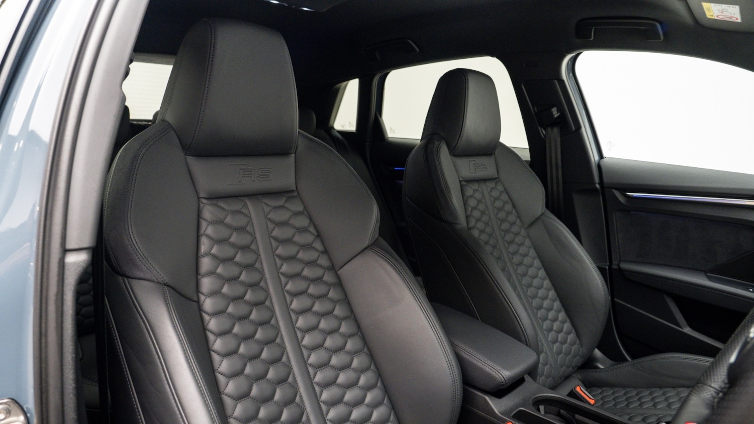 Used Audi RS3 2023 for sale - 78094722: Photo 3