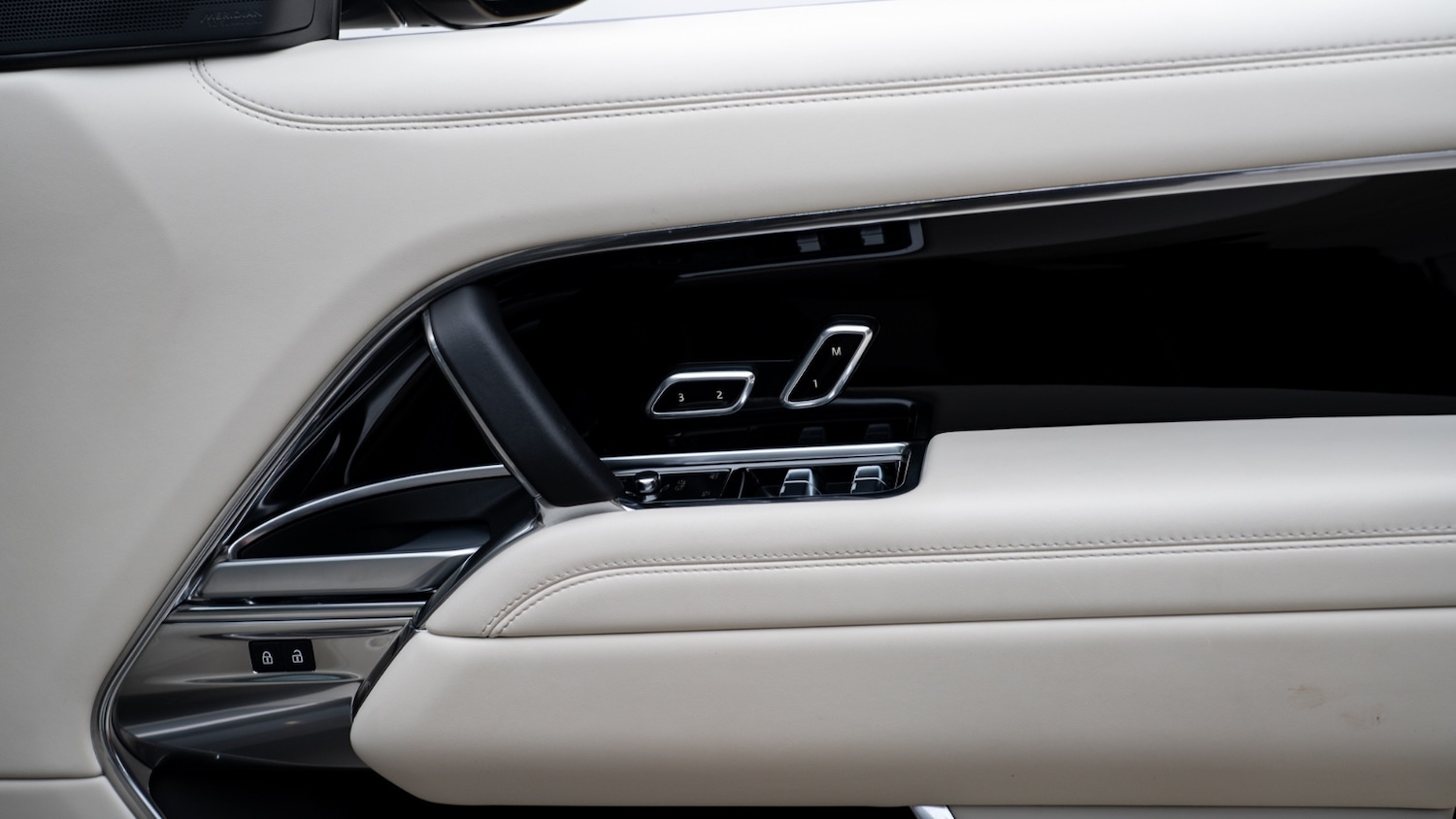 Used Land Rover Range Rover 2025 for sale - 77326316: Photo 27