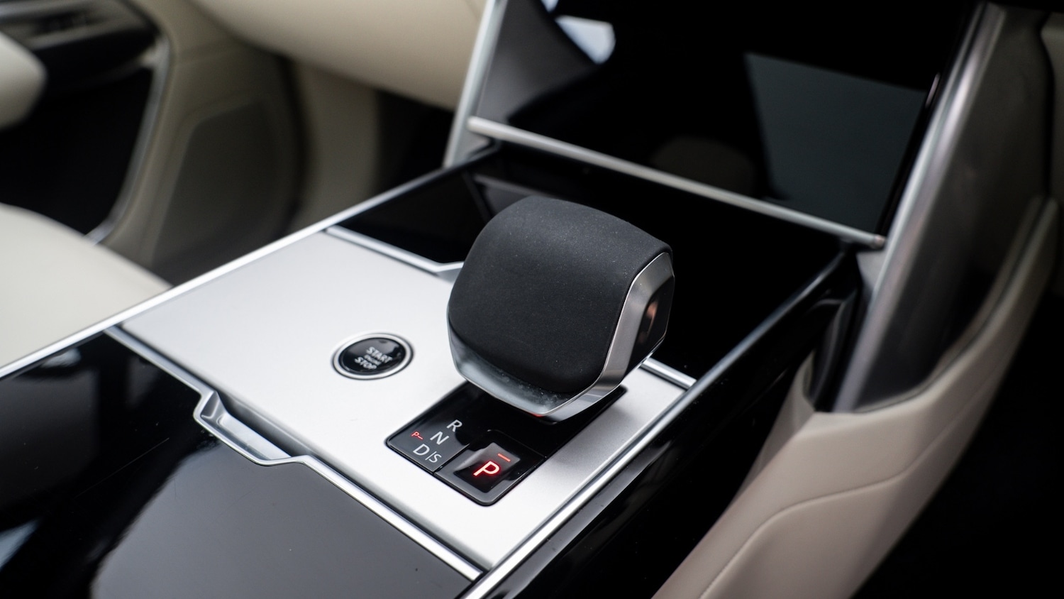 Used Land Rover Range Rover 2025 for sale - 77326316: Photo 32