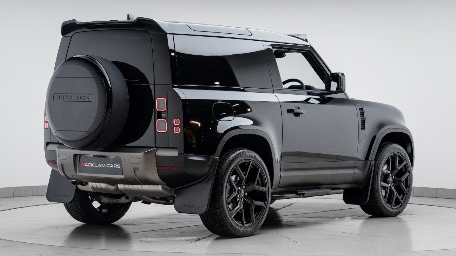 Used Land Rover Defender 2025 for sale - 76907880: Photo 13