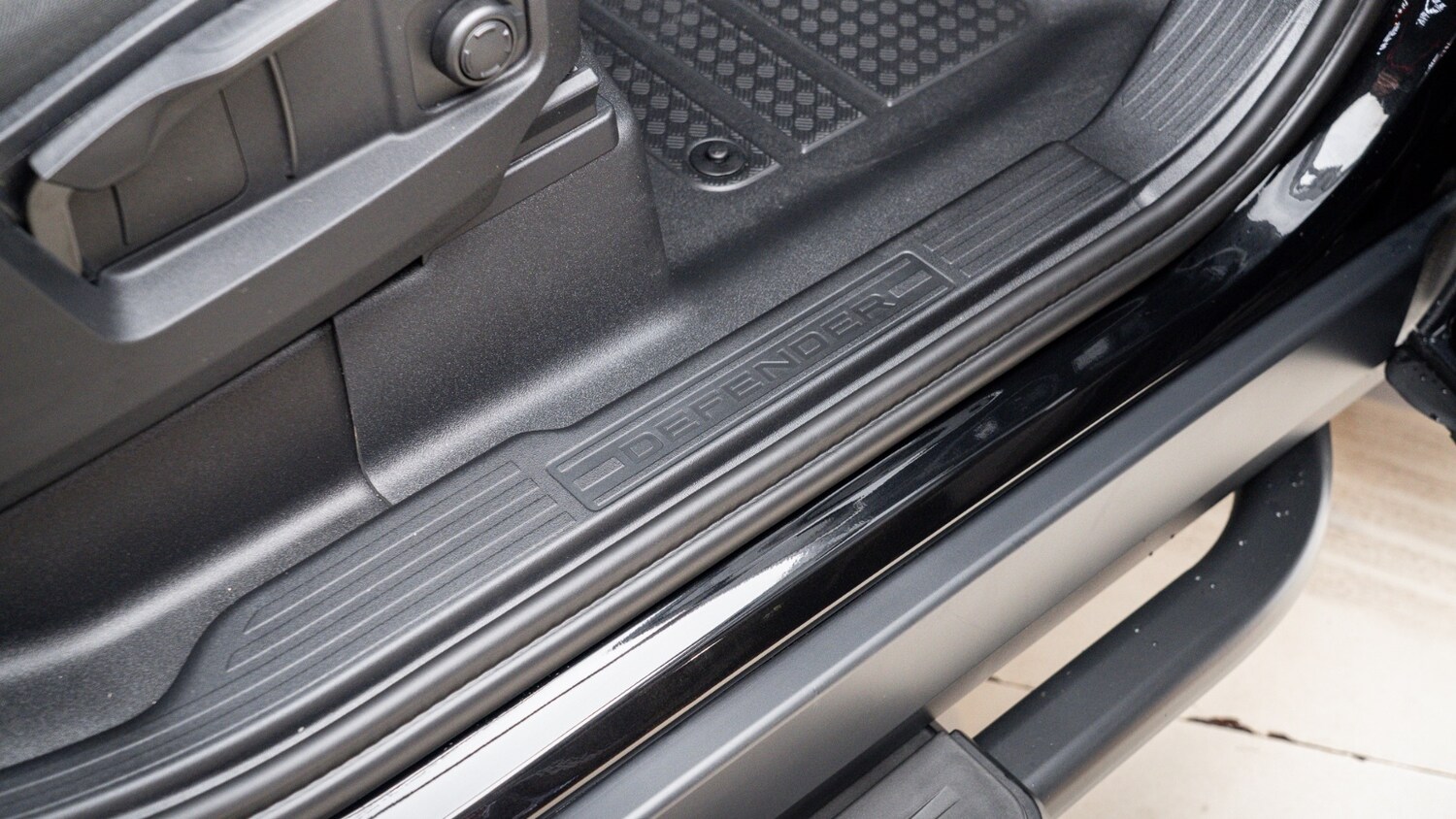 Used Land Rover Defender 2025 for sale - 76907880: Photo 20