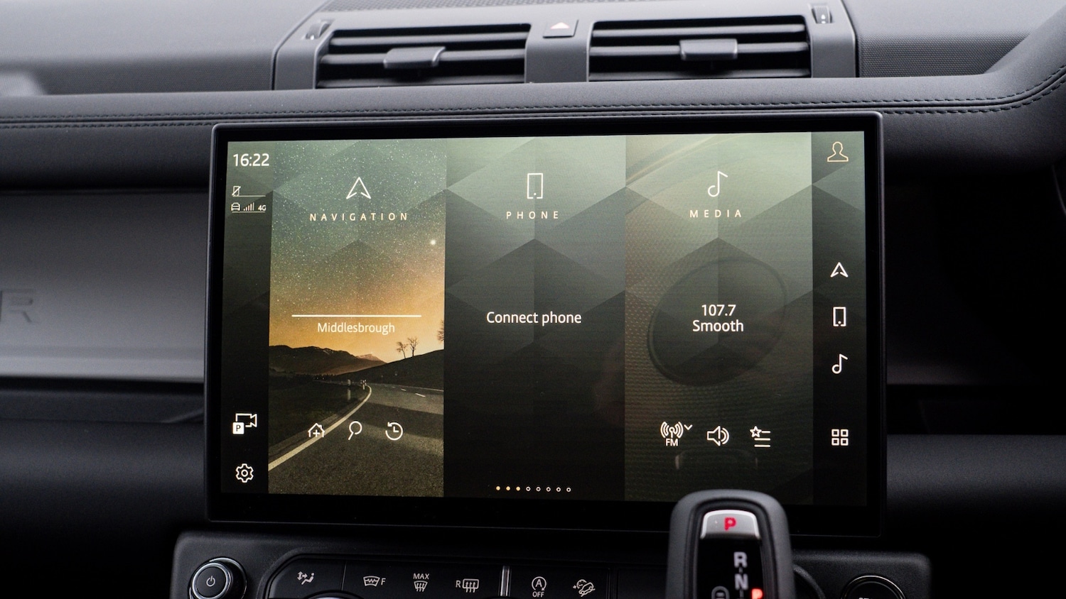 Used Land Rover Defender 2025 for sale - 76907880: Photo 24