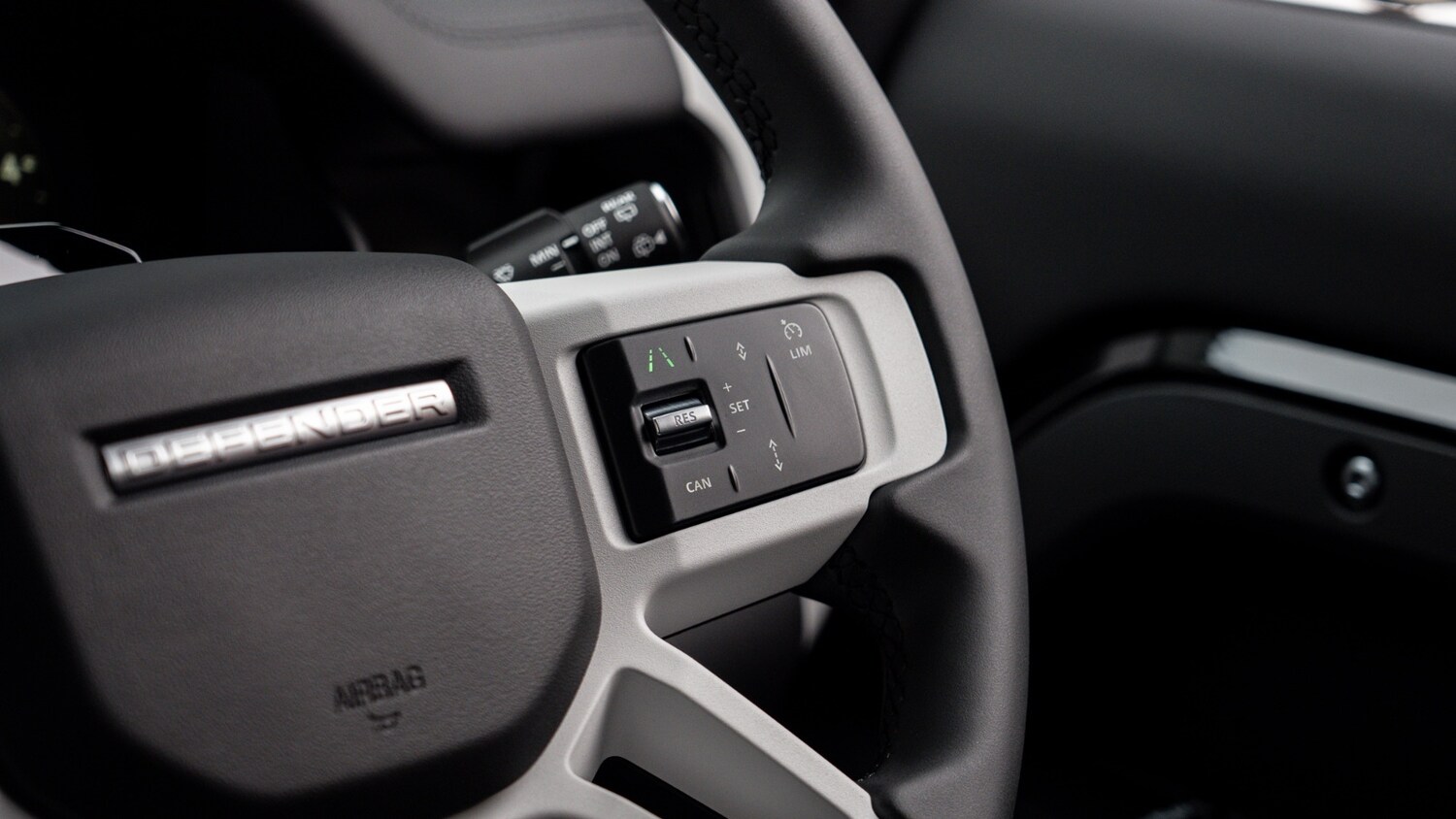 Used Land Rover Defender 2025 for sale - 76907880: Photo 33