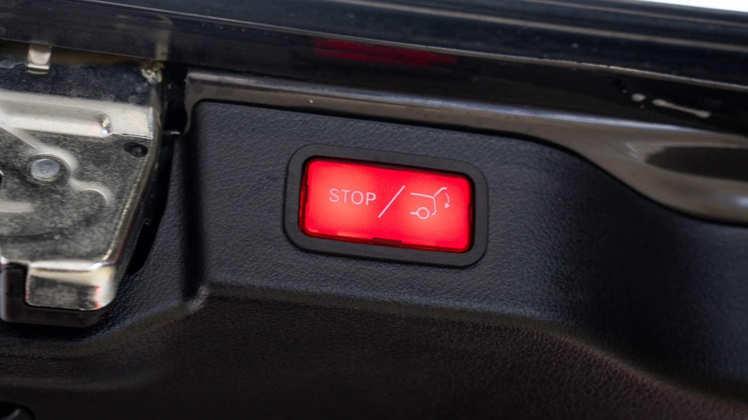 Used Mercedes-Benz V-Class 2023 for sale - 77545137: Photo 10