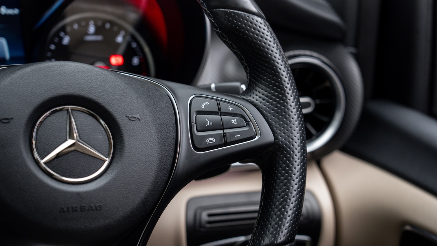 Used Mercedes-Benz V-Class 2023 for sale - 77545137: Photo 19