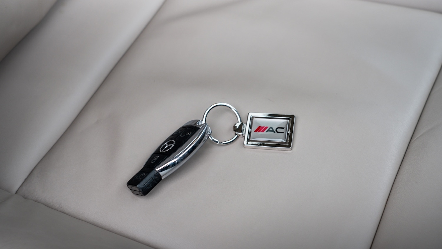 Used Mercedes-Benz V-Class 2023 for sale - 77545137: Photo 39