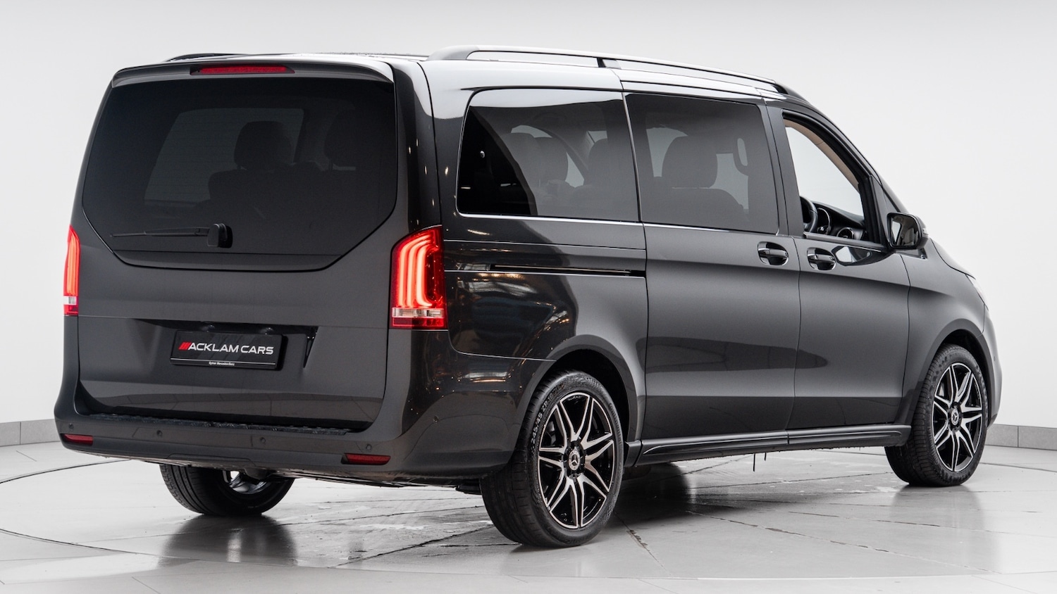 Used Mercedes-Benz V-Class 2023 for sale - 77545137: Photo 5