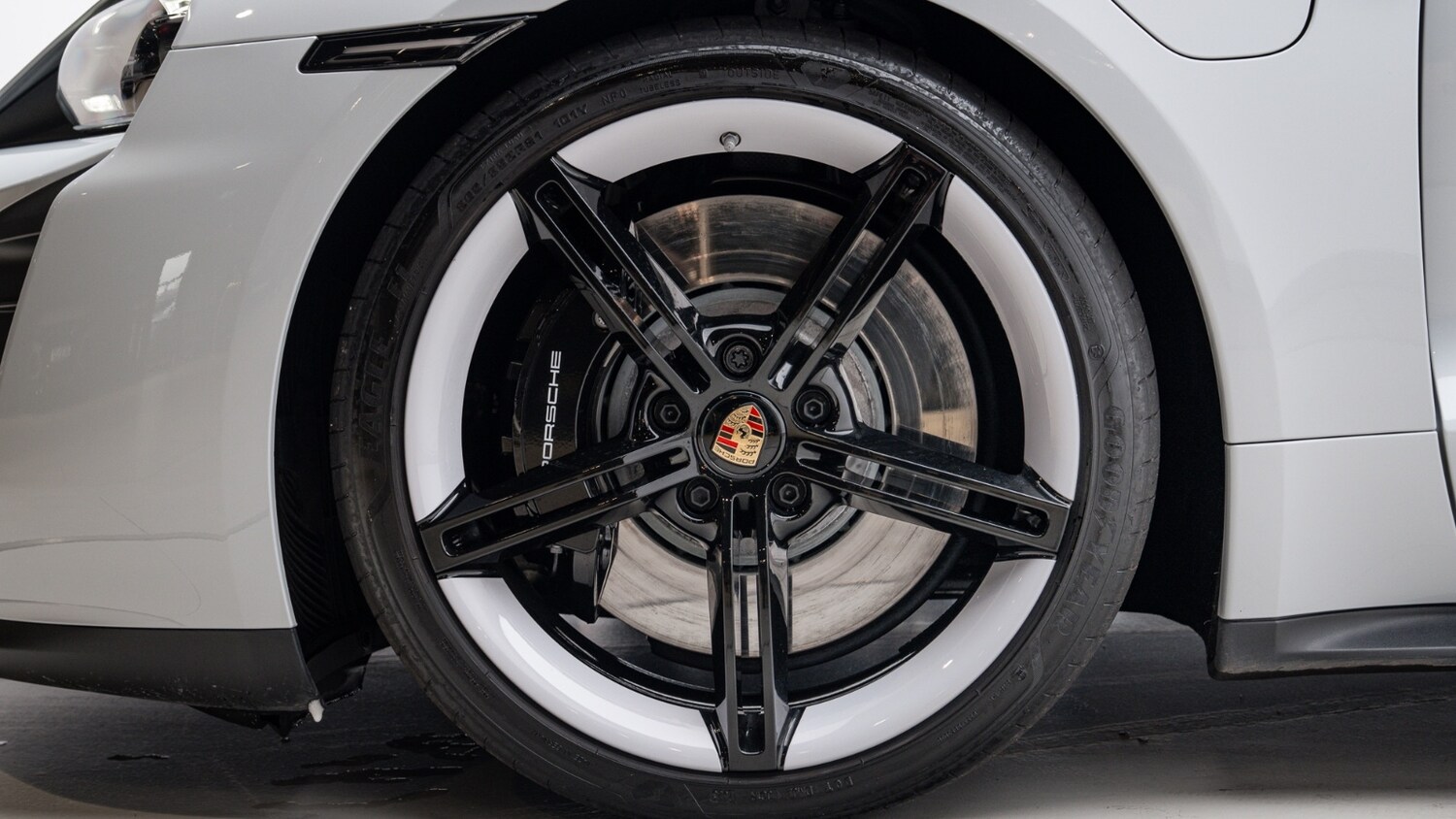 Used Porsche Taycan 2024 for sale - 77959980: Photo 44