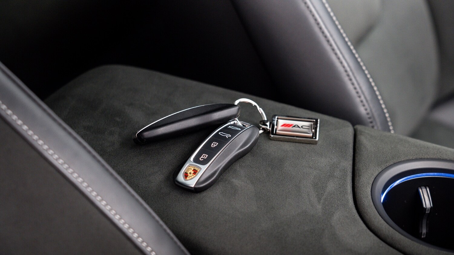 Used Porsche Taycan 2024 for sale - 77959980: Photo 55