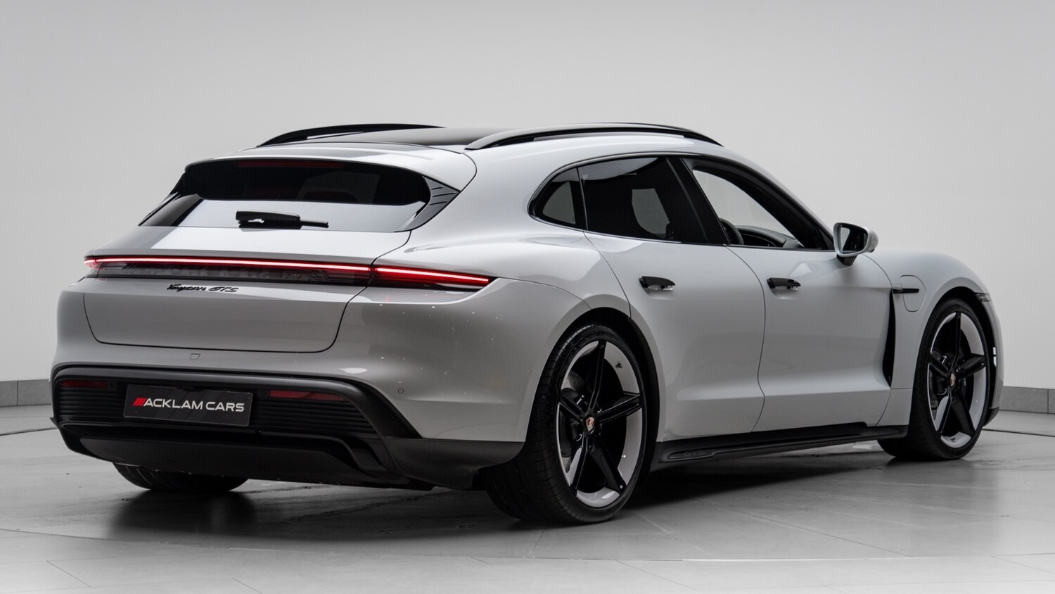 Used Porsche Taycan 2024 for sale - 77959980: Photo 6