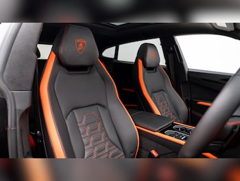 Used Lamborghini Urus 2025 for sale - 78239423: Photo