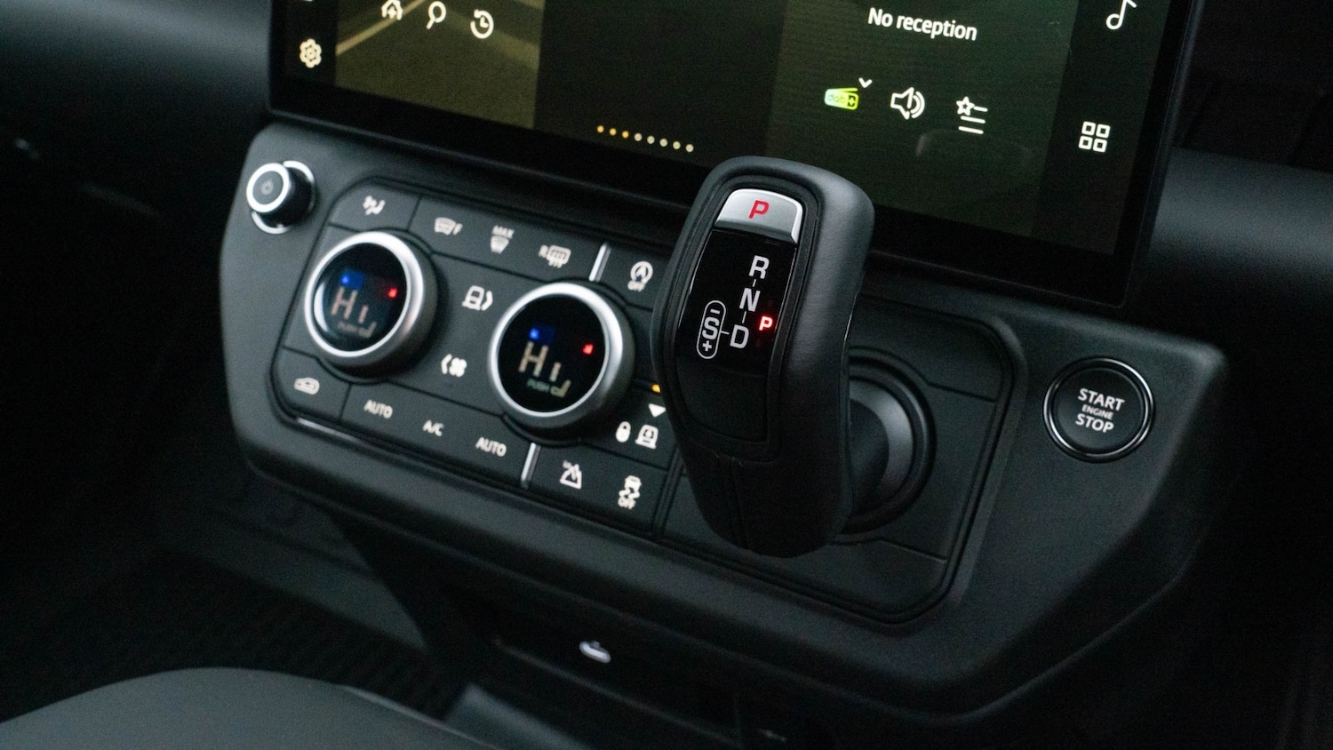 Used Land Rover Defender 2025 for sale - 76640273: Photo 15