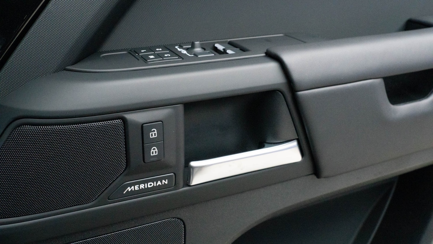 Used Land Rover Defender 2025 for sale - 76640273: Photo 22