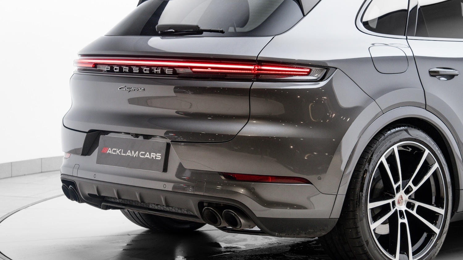 Used Porsche Cayenne 2025 for sale - 76874128: Photo 14