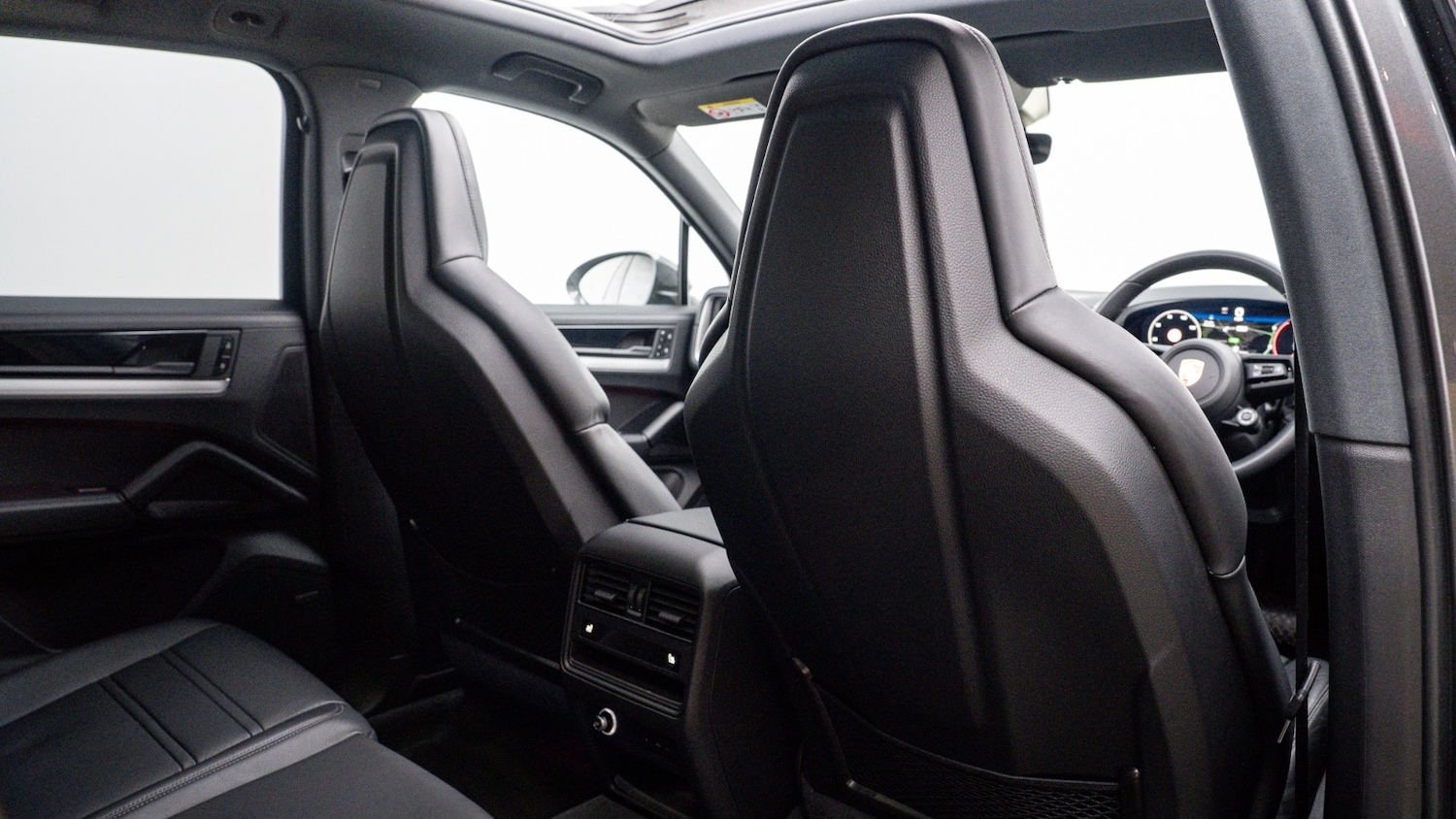 Used Porsche Cayenne 2025 for sale - 76874128: Photo 23