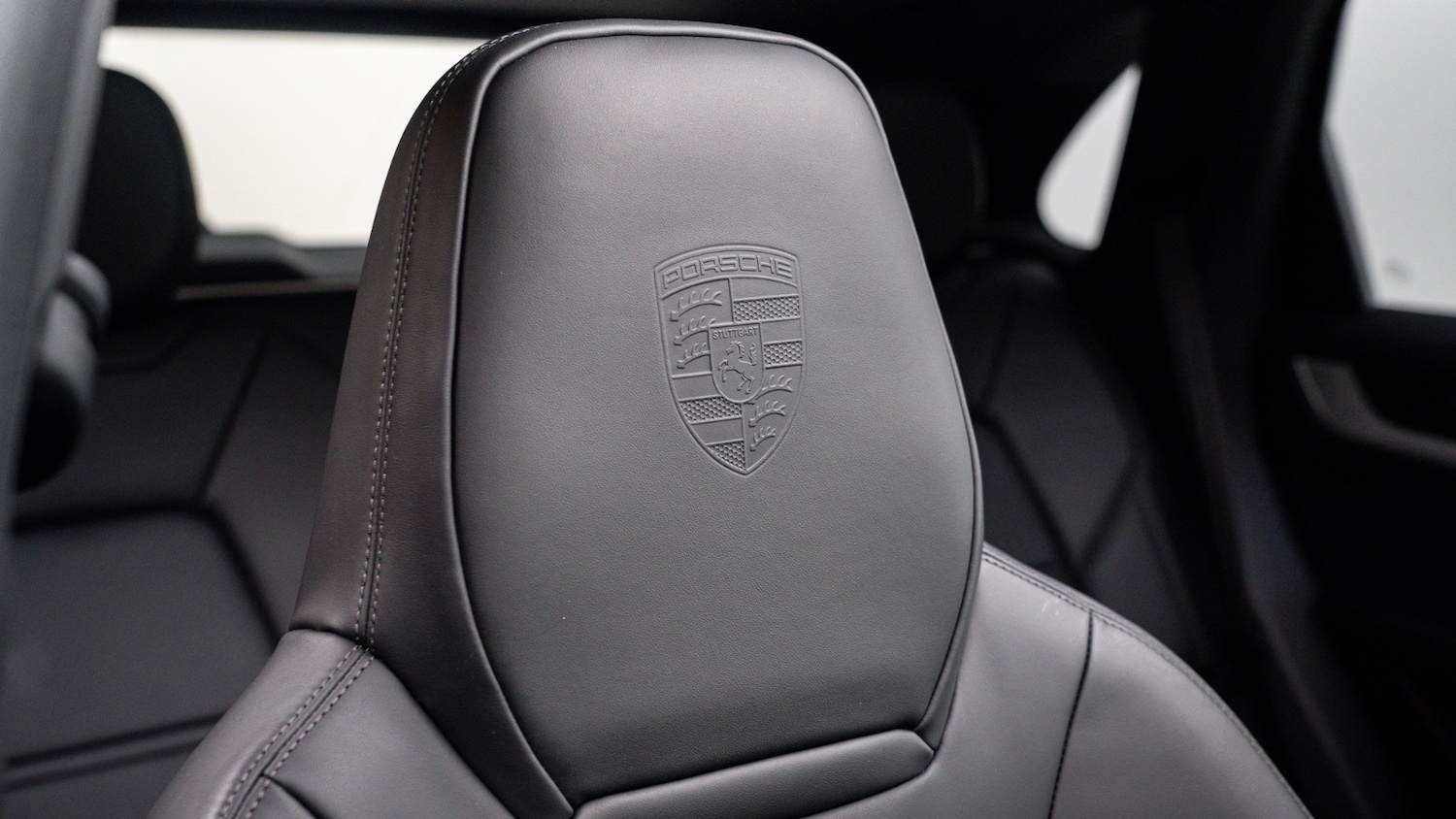 Used Porsche Cayenne 2025 for sale - 76874128: Photo 36