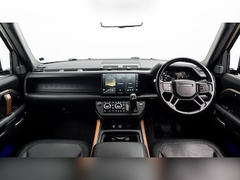 Used Land Rover Defender 2023 for sale - 78356568: Photo