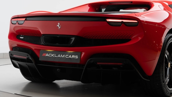 Used Ferrari 296 GTB 2023 for sale - 76217023: Photo 13