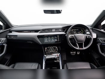 Used Audi SQ8 e-tron 2023 for sale - 78055252: Photo