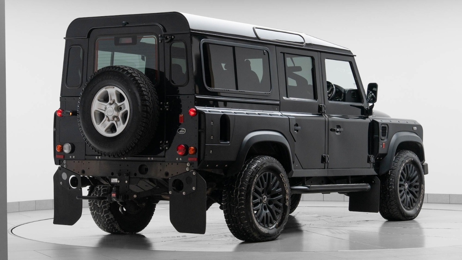 Used Land Rover Defender 2015 for sale - 76556784: Photo 6