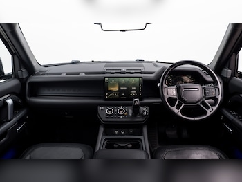Used Land Rover Defender 2024 for sale - 77198190: Photo