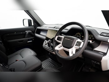 Used Land Rover Defender 2026 for sale - 78743115: Photo