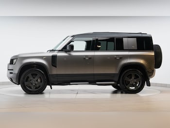 Used Land Rover Defender 2023 for sale - 76533747: Photo