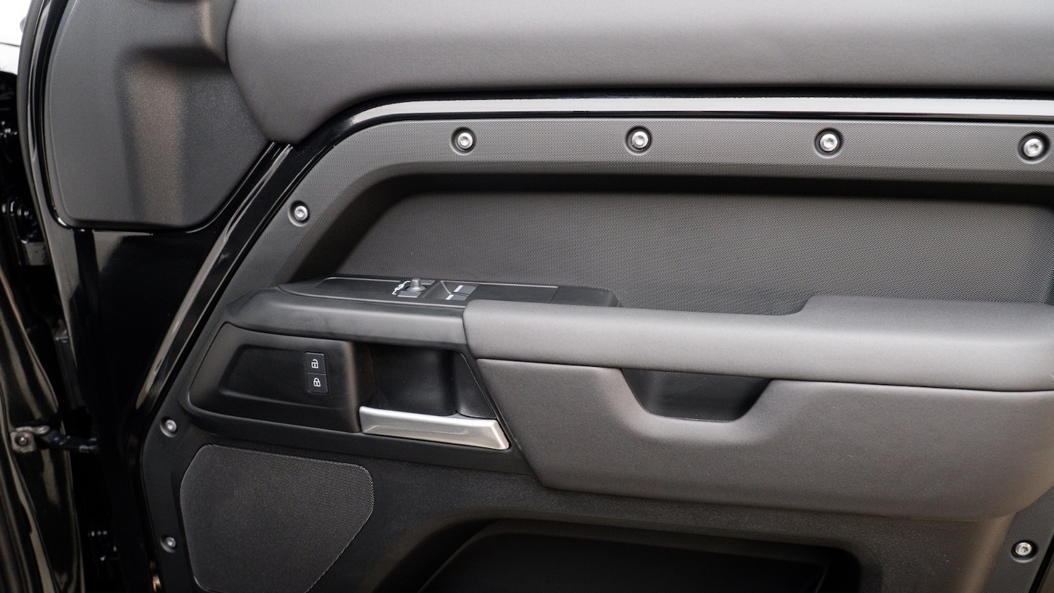 Used Land Rover Defender 2025 for sale - 77170486: Photo 10