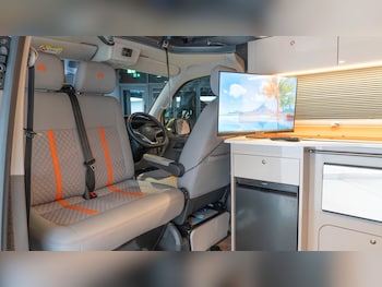 Used Volkswagen Transporter 2024 for sale - 76321867: Photo 3