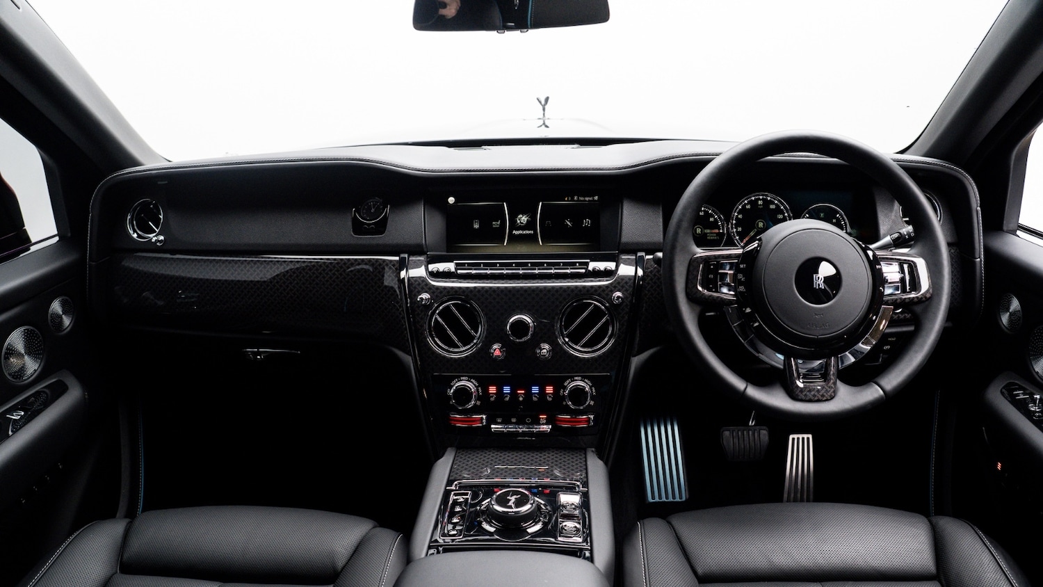 Used Rolls-Royce Cullinan 2024 for sale - 76984095: Photo 2