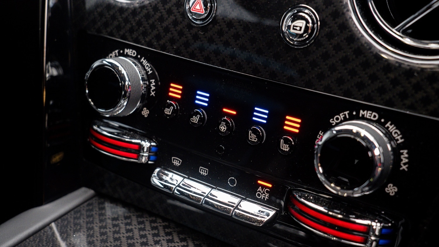 Used Rolls-Royce Cullinan 2024 for sale - 76984095: Photo 30