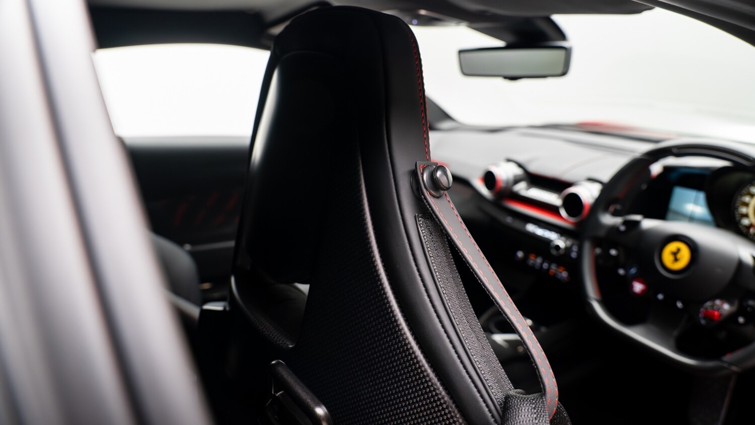 Used Ferrari 812 Superfast 2022 for sale - 77934397: Photo 19